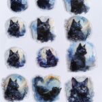 Котки и сини луни